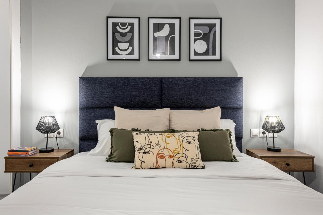 Phaedrus Living: City Center Luxury Flat Loukianou Афины Экстерьер фото